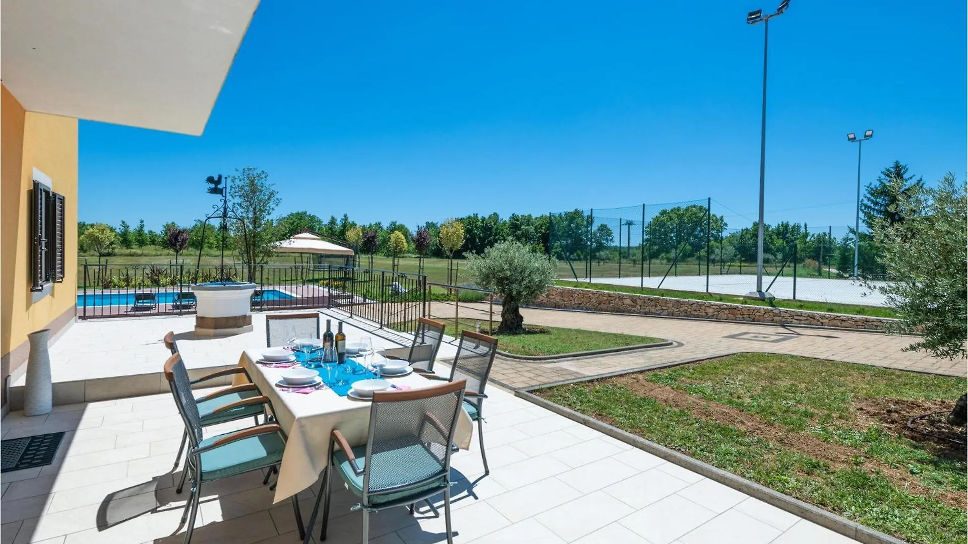 Awesome Home In Šumber