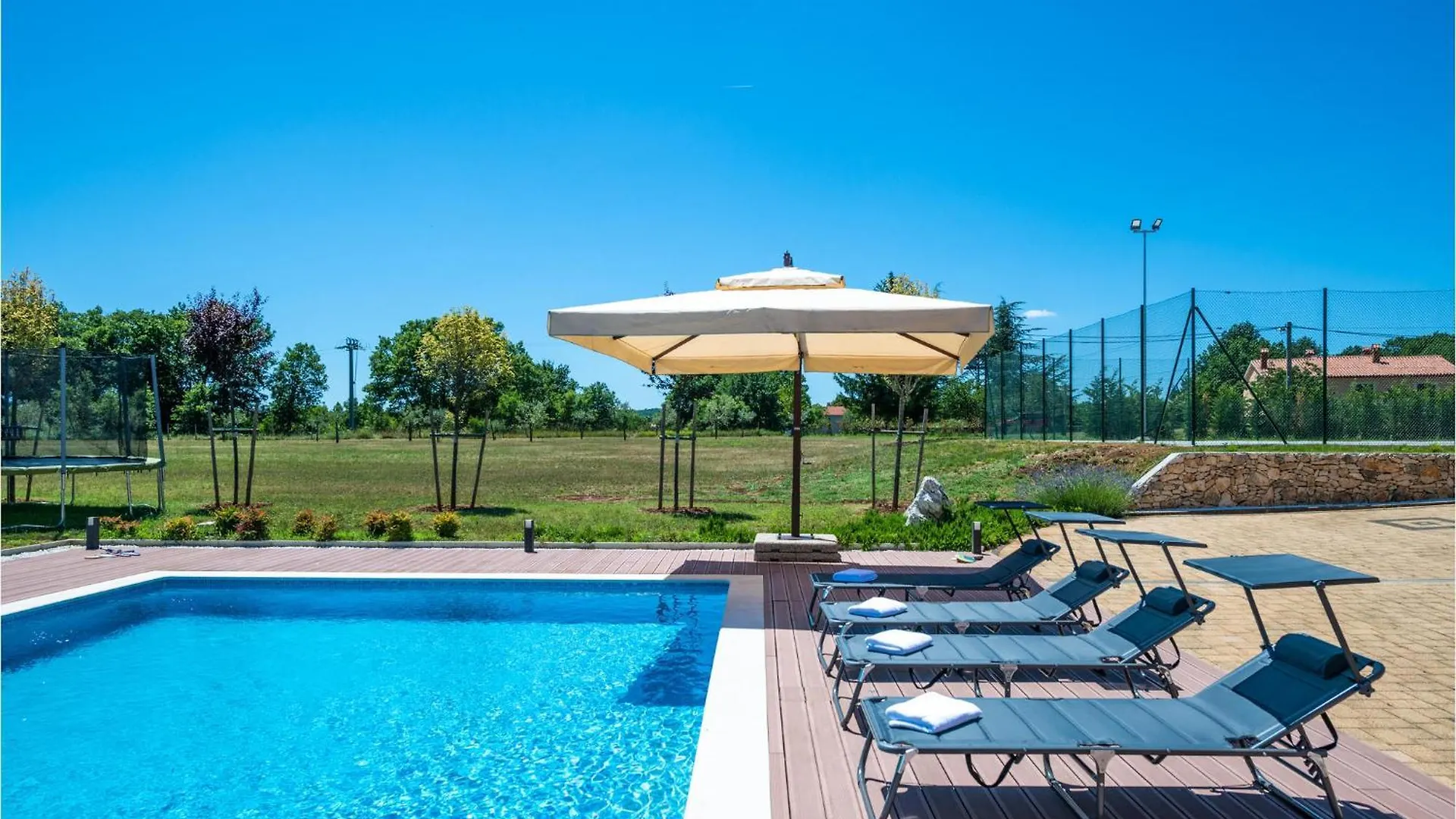 Awesome Home In Šumber 0*,
