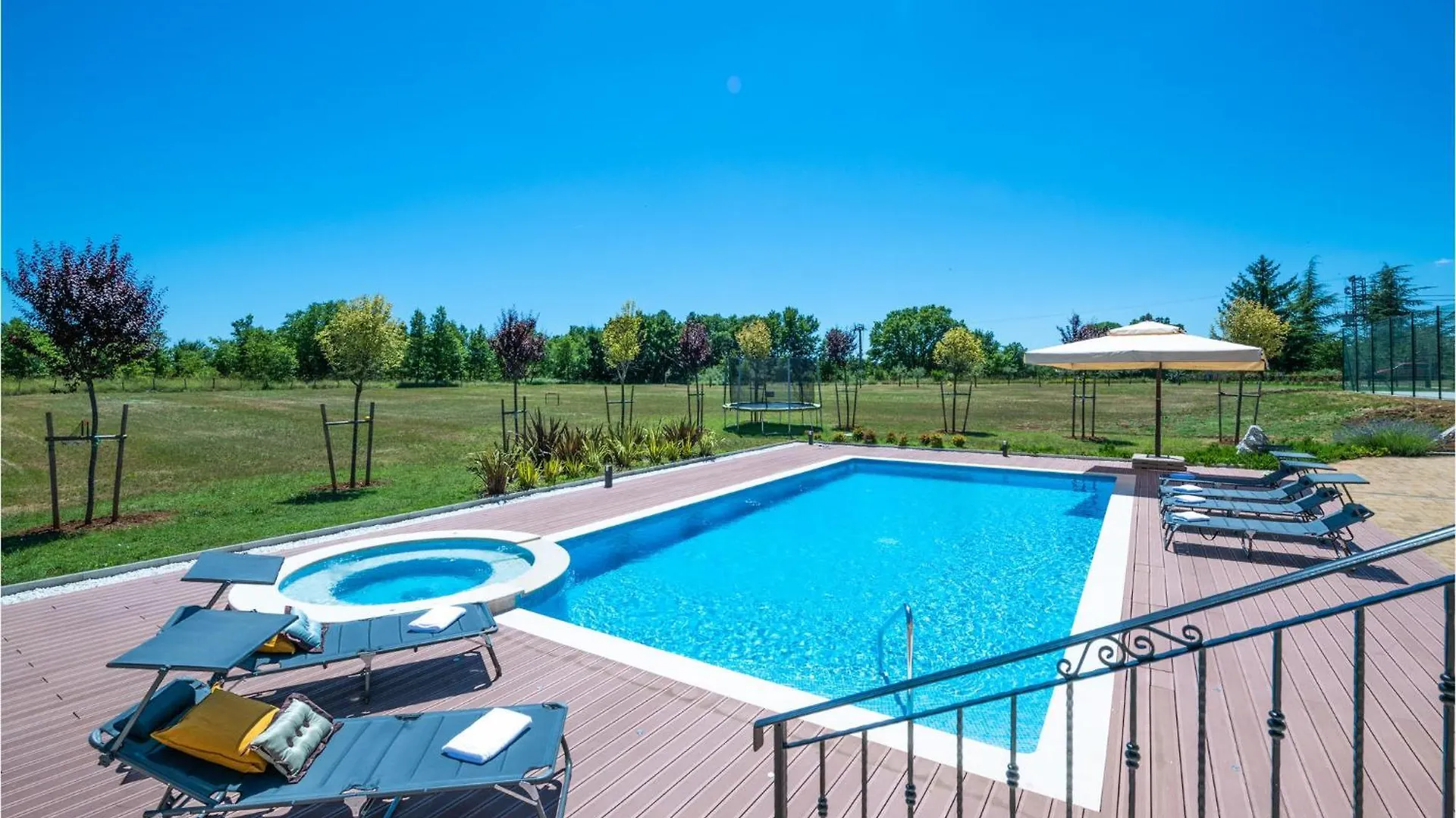 Awesome Home In Šumber